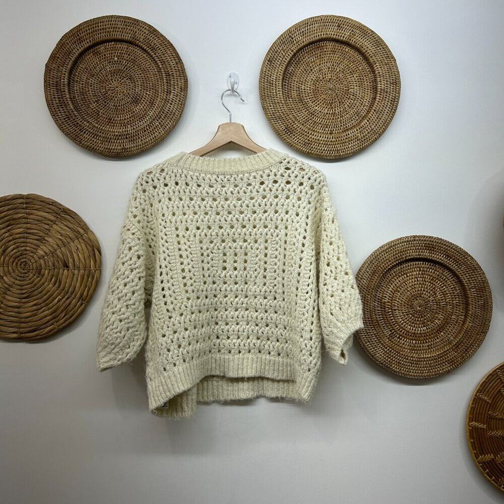 Zara Cream Neutral Boho Oversized Crochet Knit Half Sleeve Sweater Top Medium - Picture 2 of 7